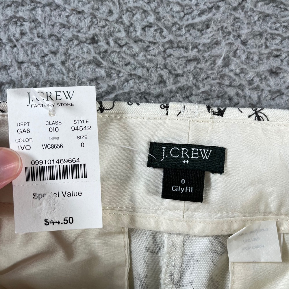 J.Crew Factory Women Ivory Anchor Print City Fit Cotton Shorts Size 0 NWT - Picture 3 of 11